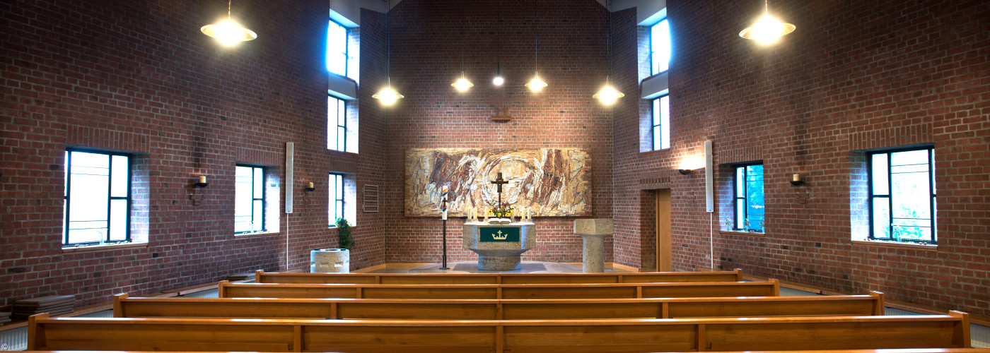 Altarnraum der Heilig-Geist-Kirche in Pöcking