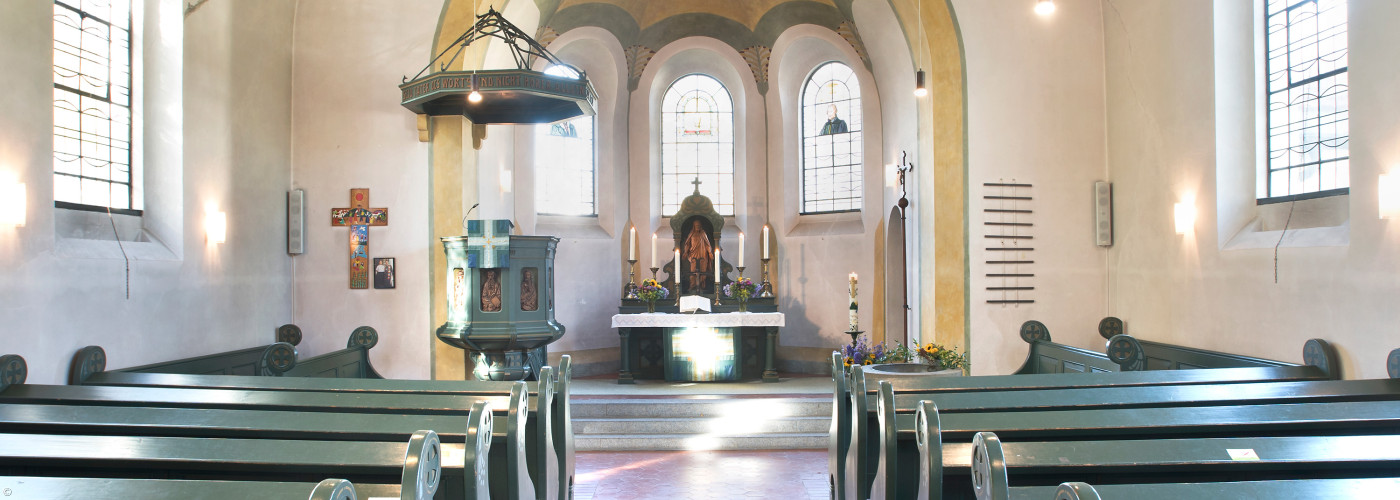 Kirchenraum der Martin-Luther-Kirche in Penzberg